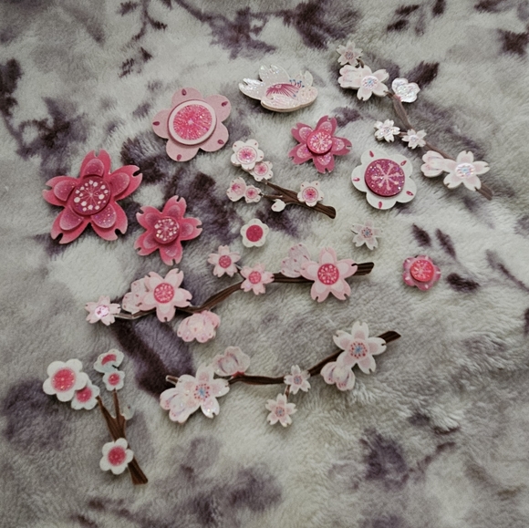 Cherry blossom magnets - Picture 2 of 8